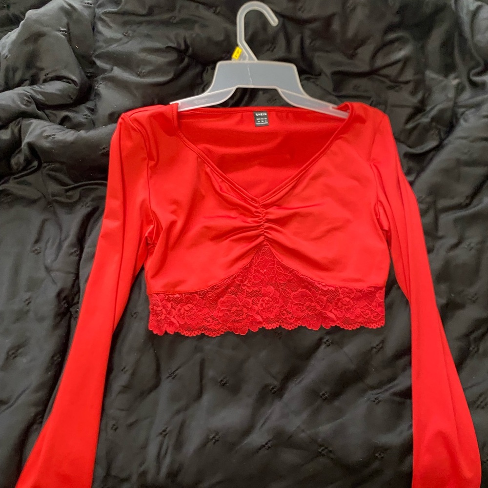 SHEIN Red Lace Ruched Crop Top
